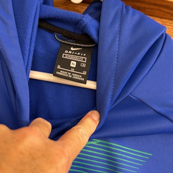 Nike Boys XL hoodie NWT. Has been sitting in tote. Cleaning out closet! - Picture 4 of 4